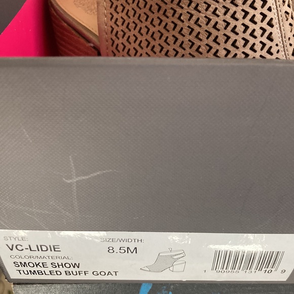 Vince Camuto open toe booties - Picture 2 of 4